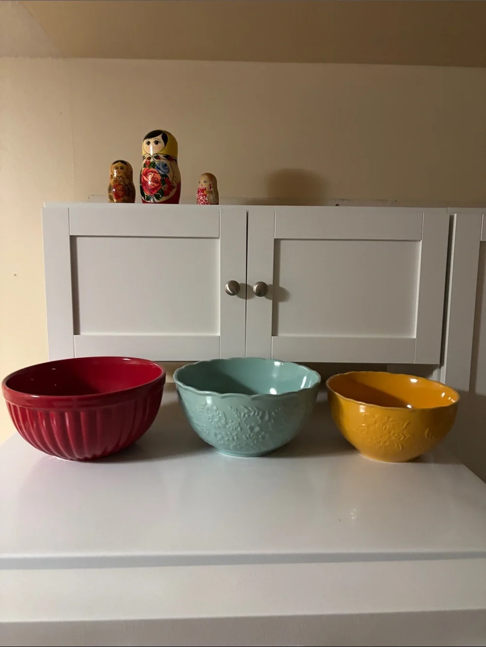 Three-Piece Ceramic Mixing Bowl Set in Red, Aqua, and Yellow